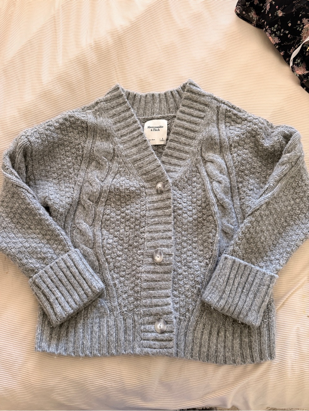 Gray abercrombie and fitch cable cardigan